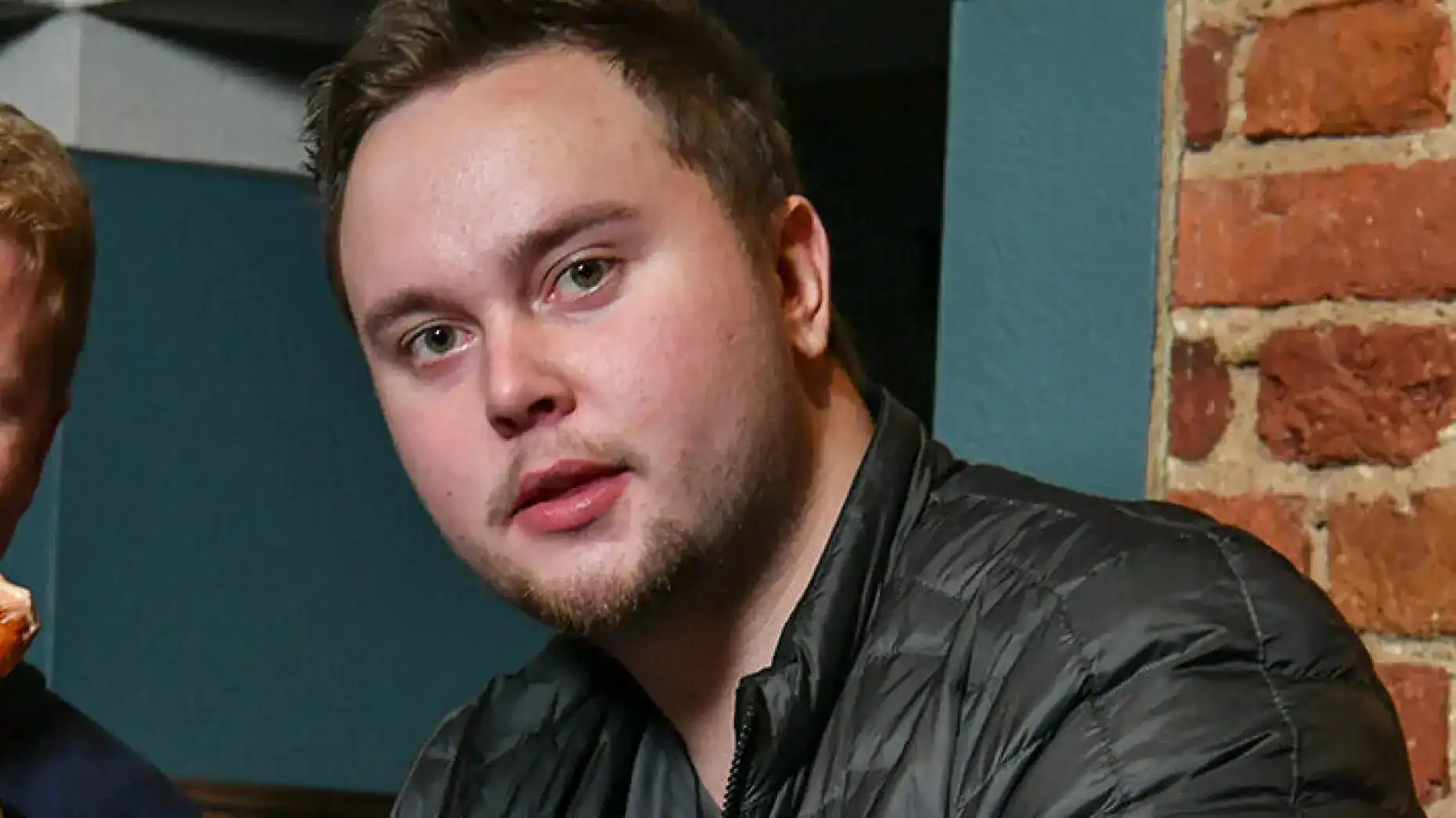 Lateksitupin värikäs tarina — suomalaisen somevaikuttajan tie sketseistä syytteisiin